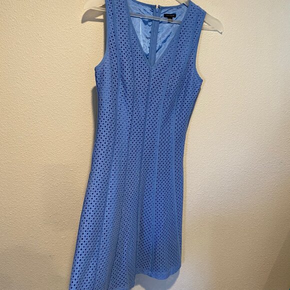 Ann Taylor Eyelet A-Line Dress Periwinkle Blue Size 2 V-Neck Flare - Picture 6 of 6